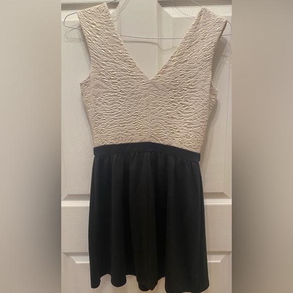 Candie’s Juniors dress size medium - Picture 6 of 9